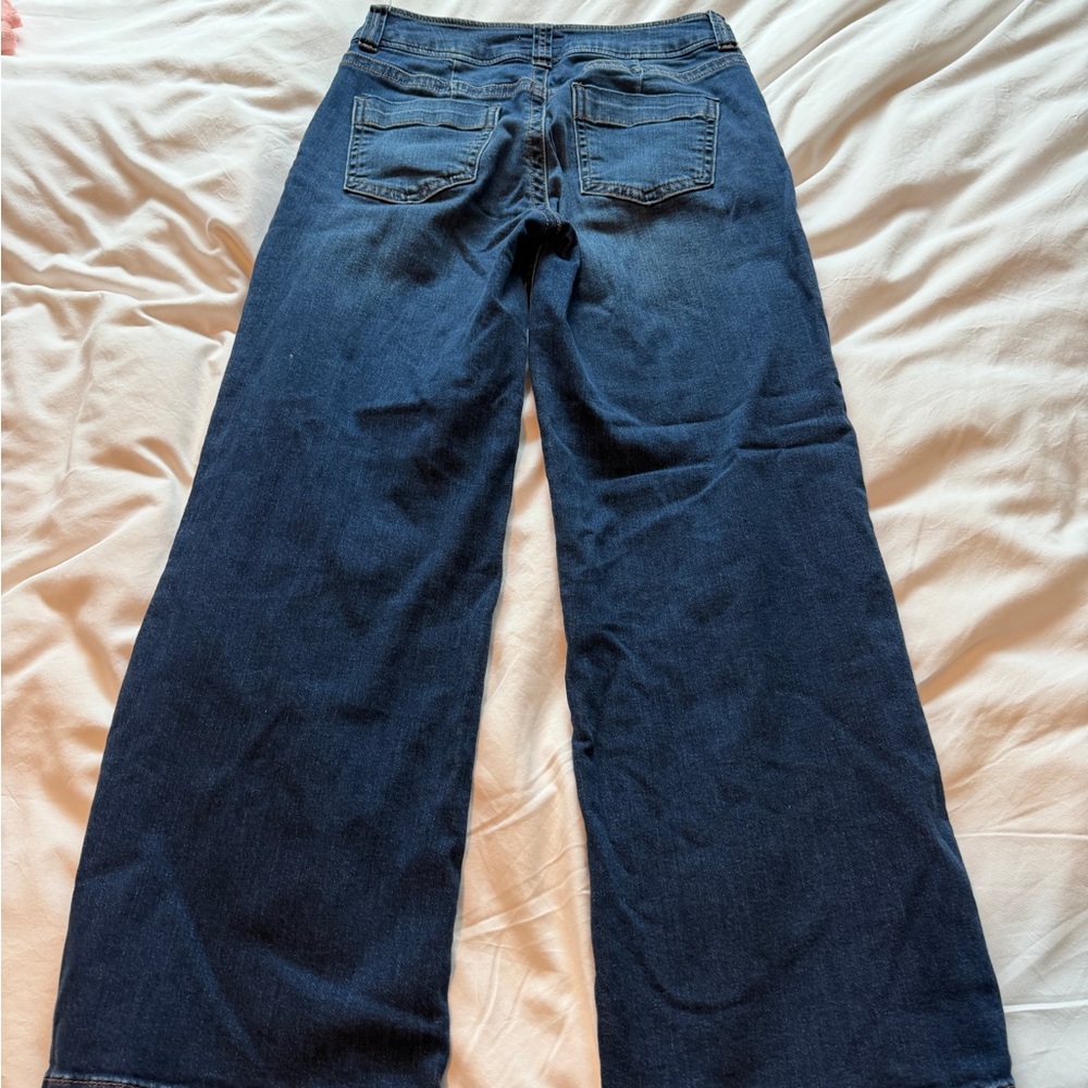 Kut from the Kloth Dark Blue Denim wide leg straight with Tan Stitching